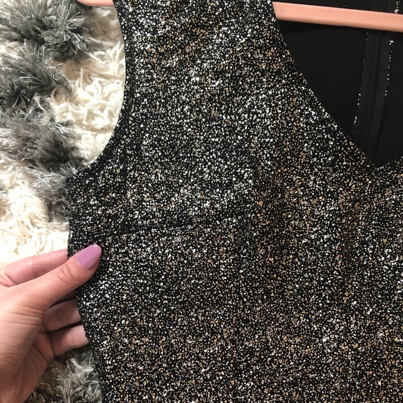 Black and gold speckled dress - Picture 5 of 5